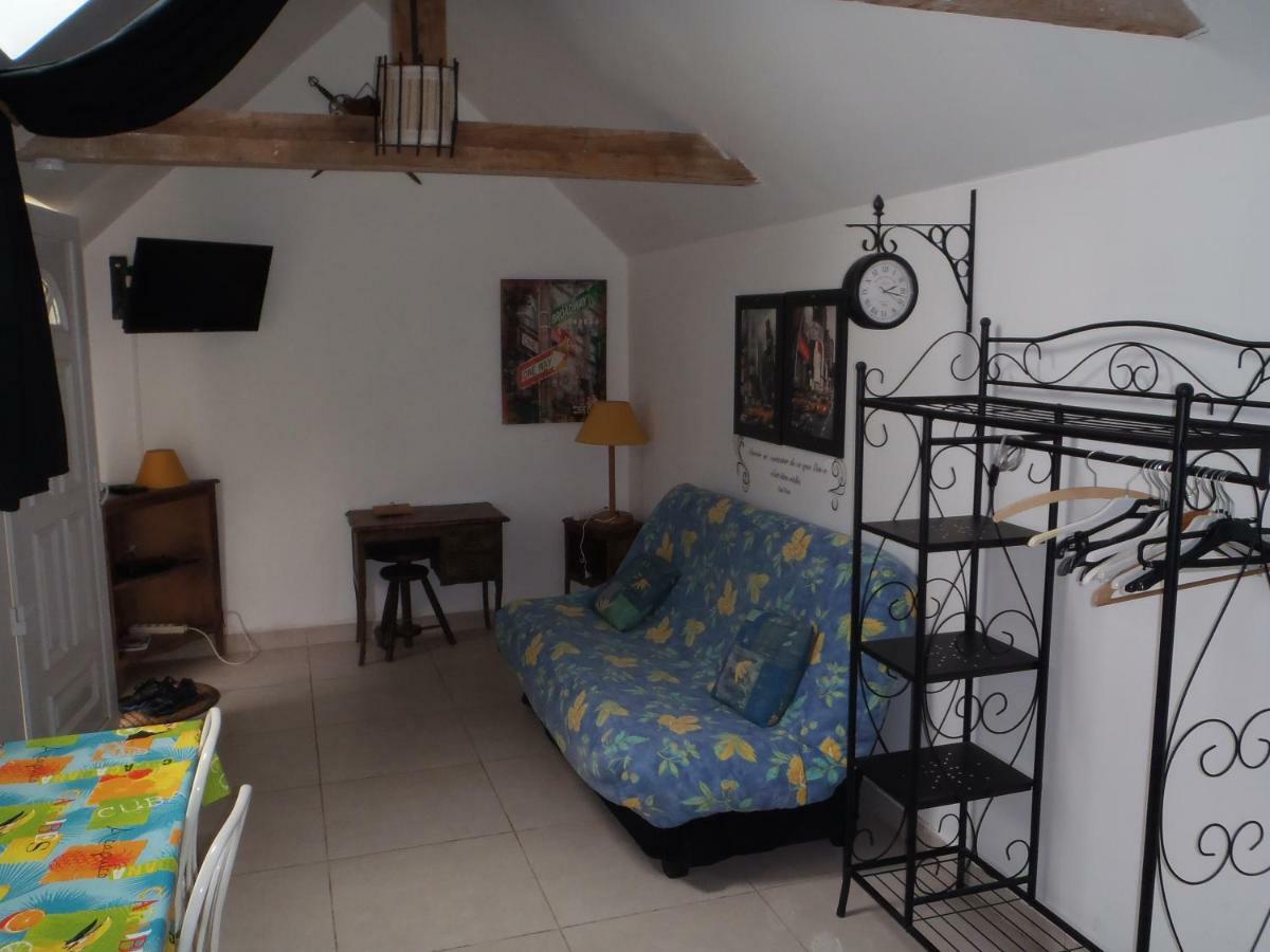 Studio Apartment Colline-Beaumont Luaran gambar